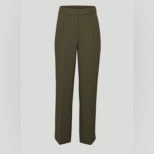 Aritzia Effortless Pants Short Dark Olive